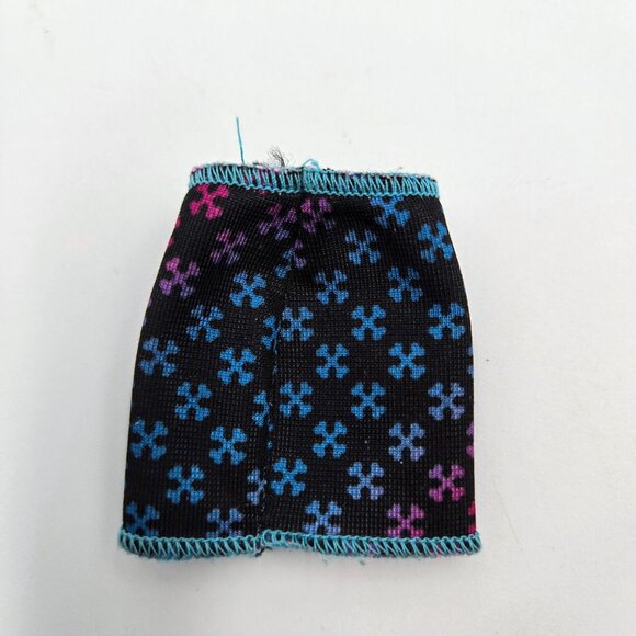 Monster High Howleen Wolf Creepateria Shirt Skirt Shoes Accessories Mattel Read - Picture 6 of 8